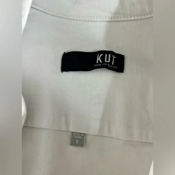 Kut from the Kloth Kara Fray Hem White Denim Jacket Size Small NWT - Picture 10 of 12